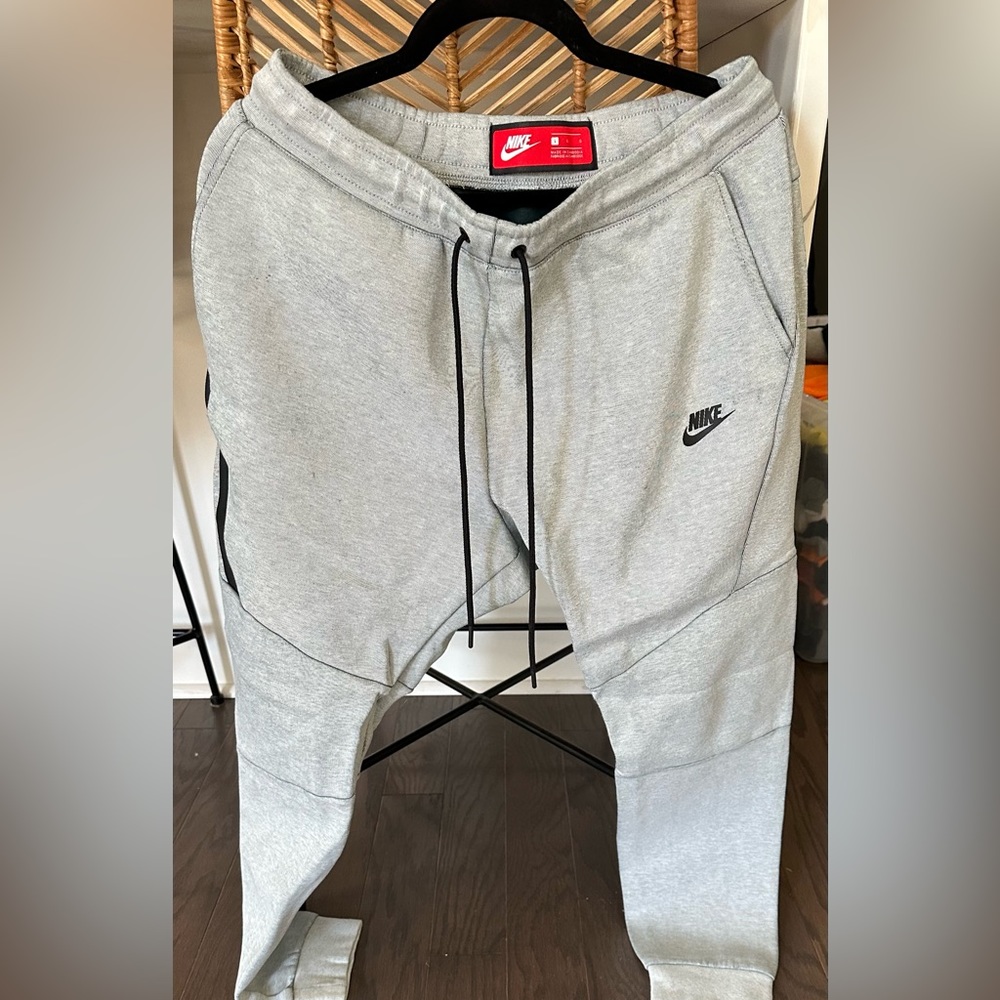 Nike Europe Tech Fleece